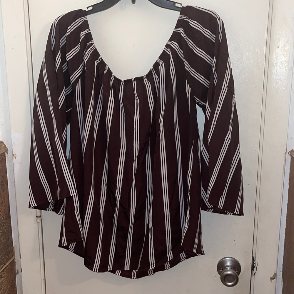 Plus size flows long sleeve off the shoulder top